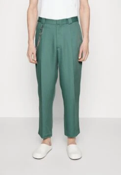 LANCE - Spodnie Materiałowe - Sagebrush Green