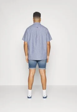 RONNIE - Szorty Jeansowe - Denim Medium -Sklep Odziezowy 1d2946f2e1554d78a02ea01c7d44bdf1