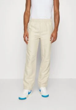 JABARI - Spodnie Materiałowe - Castle Wall
