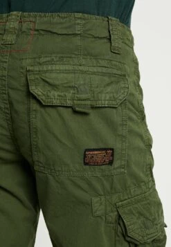 Alpha Industries JET - Szorty - Dark Oliv -Sklep Odziezowy 405fd244c9cc4cd4a765254895f6d680