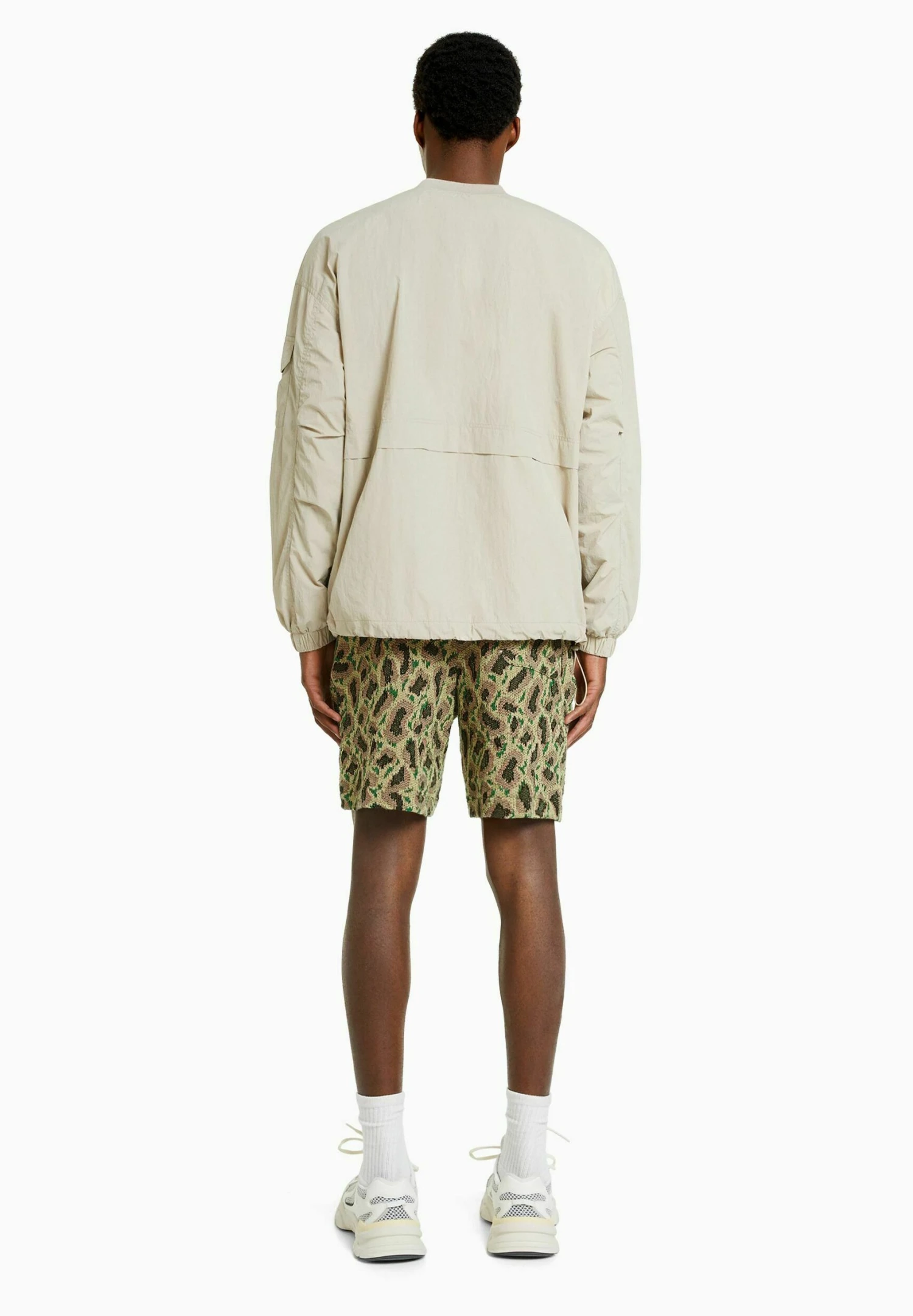 BERSHKA JACQUARD PRINT - Szorty - Khaki 3 BERSHKA JACQUARD PRINT - Szorty - Khaki - obrazek 3