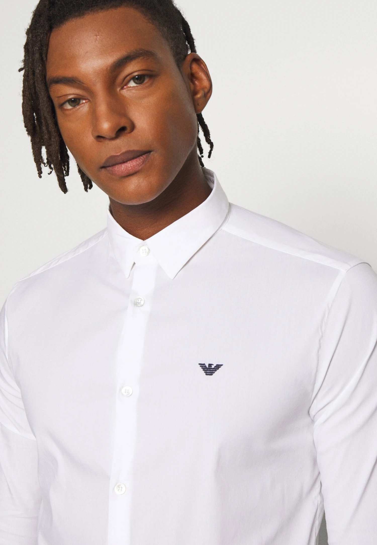 Emporio Armani EXCLUSIVE CONTRAST LOGO - Koszula - Whiite 4 Emporio Armani EXCLUSIVE CONTRAST LOGO - Koszula - Whiite - obrazek 4