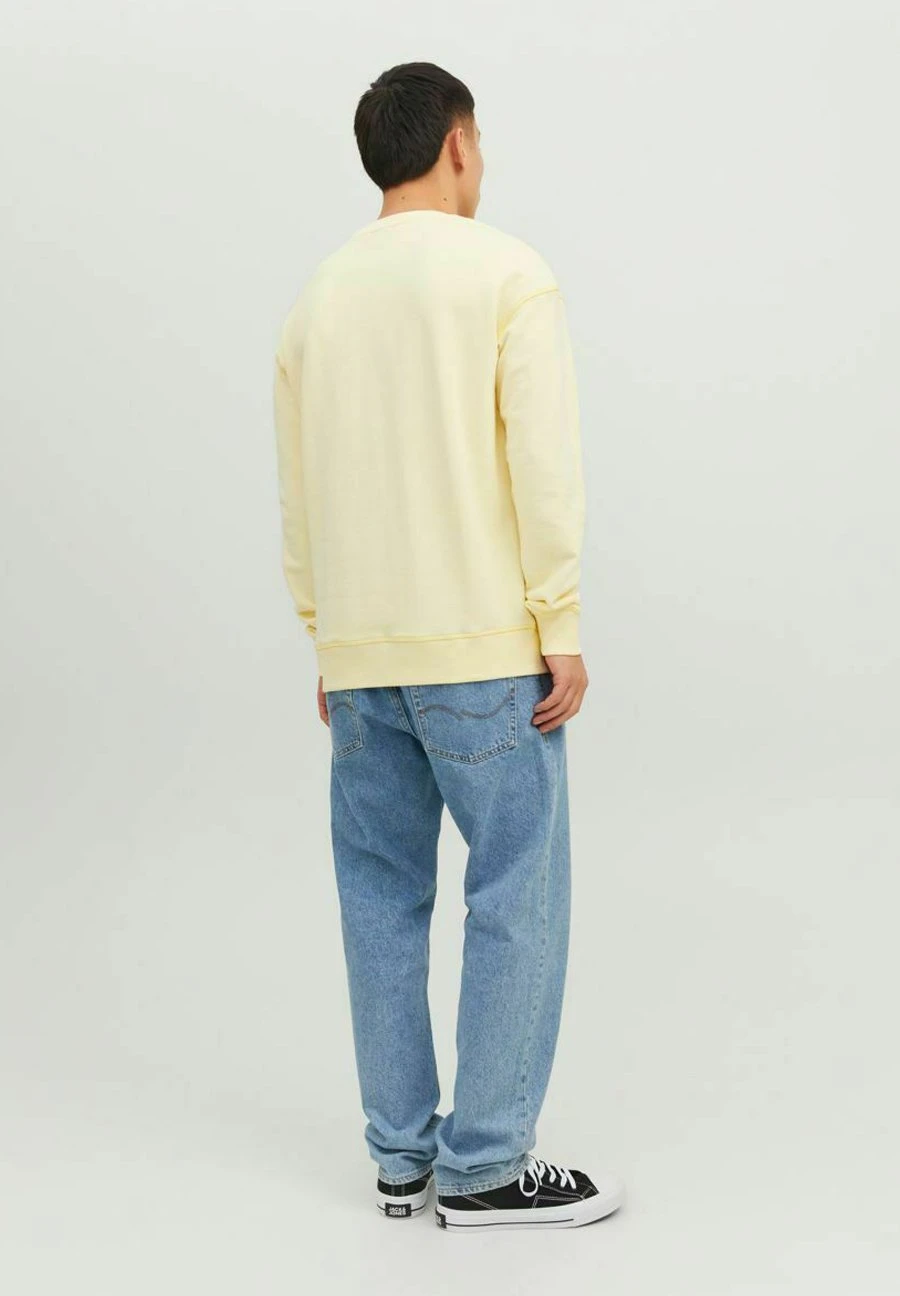 Jack & Jones CREW NECK - Bluza - Transparent Yellow 3 Jack & Jones CREW NECK - Bluza - Transparent Yellow - obrazek 3