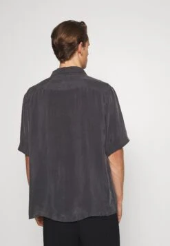 GRANDPA COOL VEGAN SHIRT SHORT SLEEVED - Koszula - Charcoal -Sklep Odziezowy a1b47825ebfb4c8a8ec3ba7957116261