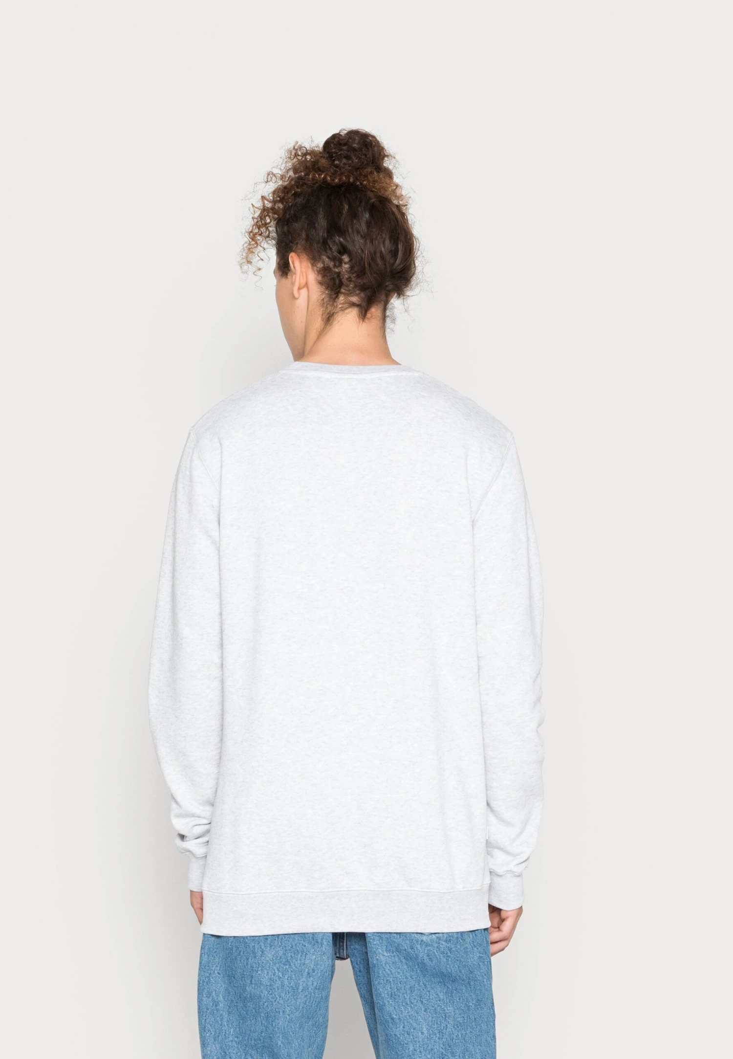 Makia MASON - Bluza - Light Grey 3 Makia MASON - Bluza - Light Grey - obrazek 3