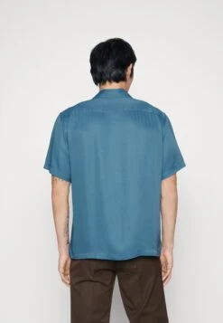 Sandro Koszula - Bleu Ciel -Sklep Odziezowy bbd4bf52084541c8bf7d1ed88509241b