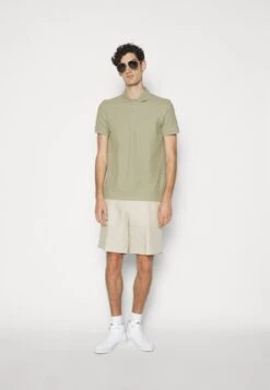 J.Lindeberg TROY POLO SHIRT - Koszulka Polo - Dark Green -Sklep Odziezowy bfb38d0be3404e49b1a6eb4bad44d165