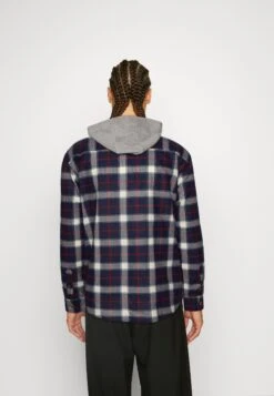 BRAVE SOUL Koszula - Navy/red/ecru 7 BRAVE SOUL Koszula - Navy/red/ecru -Sklep Odziezowy ca7f94fa240949fd935724aeacad2bd4