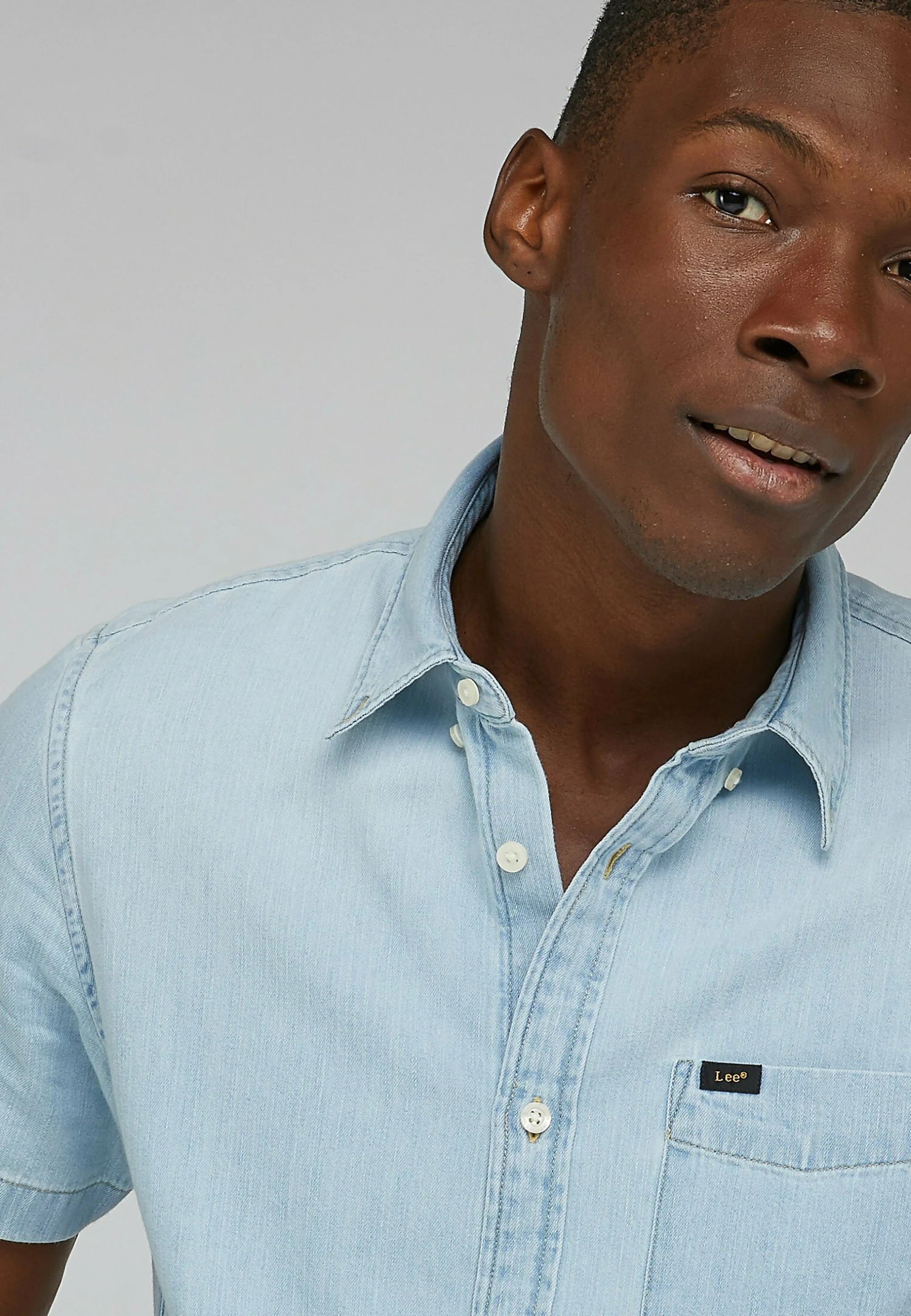 Lee BUTTON DOWN SS - Koszula - Blue Sky 3 Lee BUTTON DOWN SS - Koszula - Blue Sky - obrazek 3