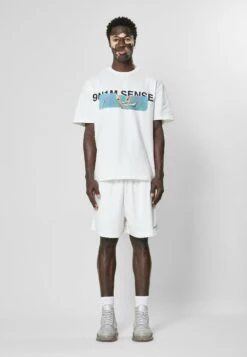 ESSENTIAL MESH - Szorty - Offwhite