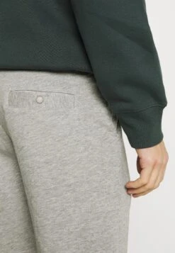 Indicode Jeans BRENNAN - Szorty - Light Grey 10 Indicode Jeans BRENNAN - Szorty - Light Grey -Sklep Odziezowy e041bc808f804cf5a4243ad82dadda0d