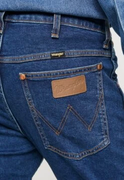 Wrangler Jeansy Straight Leg - Blue Denim -Sklep Odziezowy e0ad5929e57c44c0bc500d723a4ce994