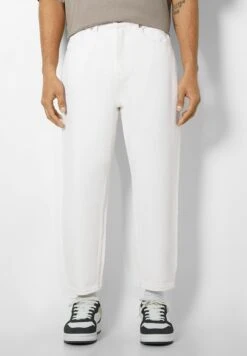 BERSHKA Jeansy Relaxed Fit - White
