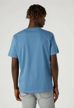 Wrangler GRAPHIC TEE - T-shirt Z Nadrukiem - Captains Blue 6 Wrangler GRAPHIC TEE - T-shirt Z Nadrukiem - Captains Blue -Sklep Odziezowy f39d07d2cb904d6986f13ef0815859e3