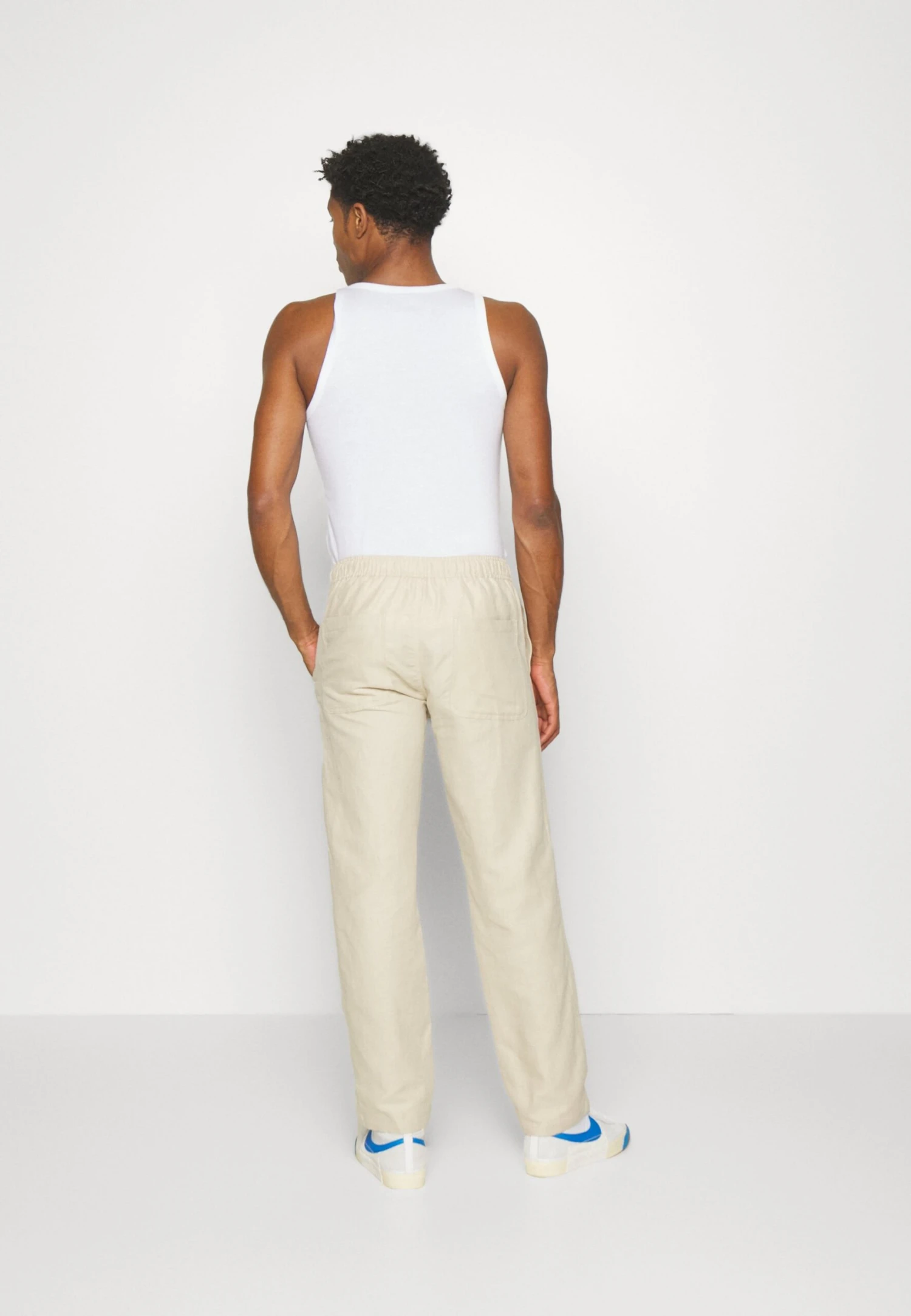 JABARI - Spodnie Materiałowe - Castle Wall 3 JABARI - Spodnie Materiałowe - Castle Wall - obrazek 3