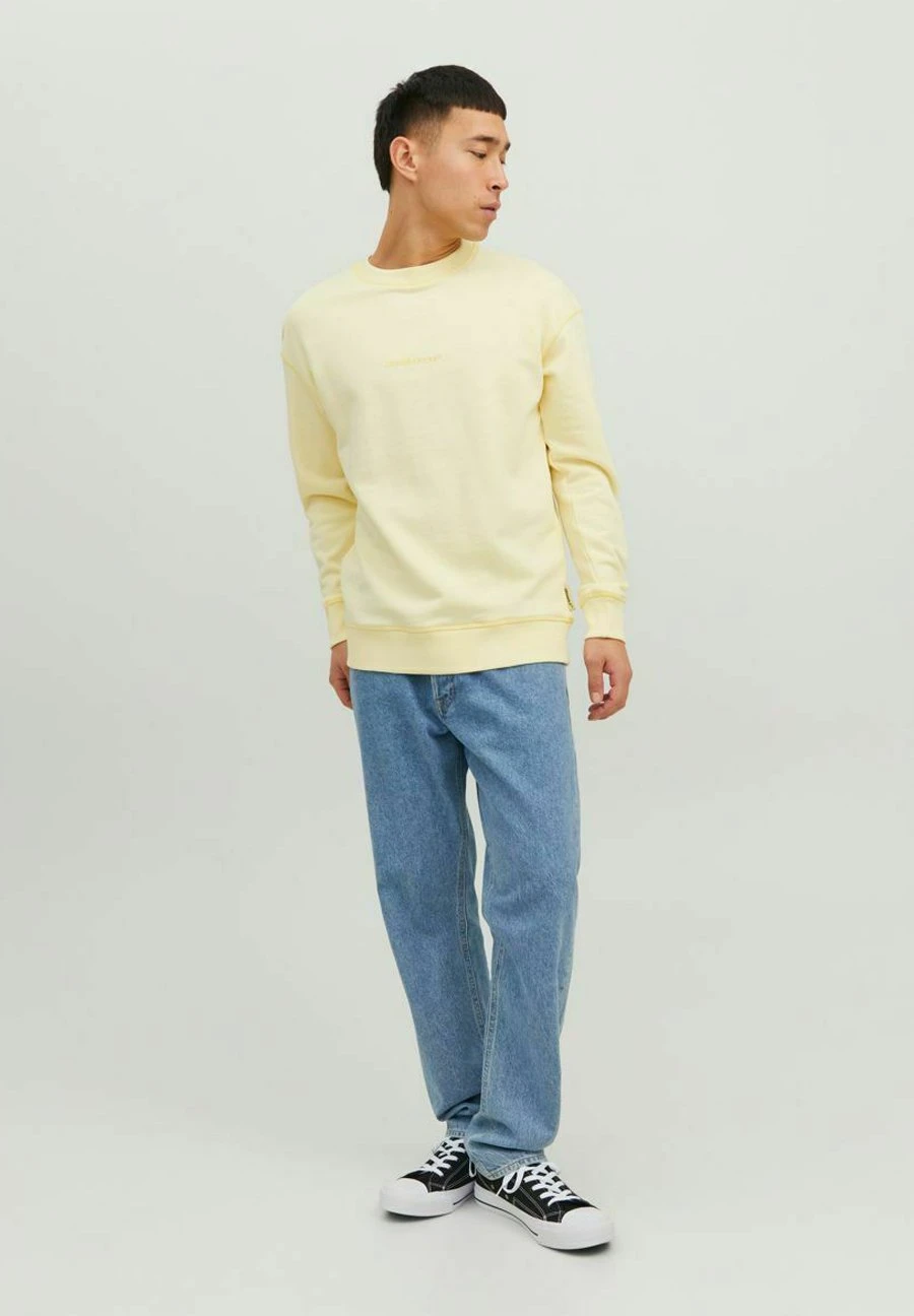 Jack & Jones CREW NECK - Bluza - Transparent Yellow 2 Jack & Jones CREW NECK - Bluza - Transparent Yellow - obrazek 2