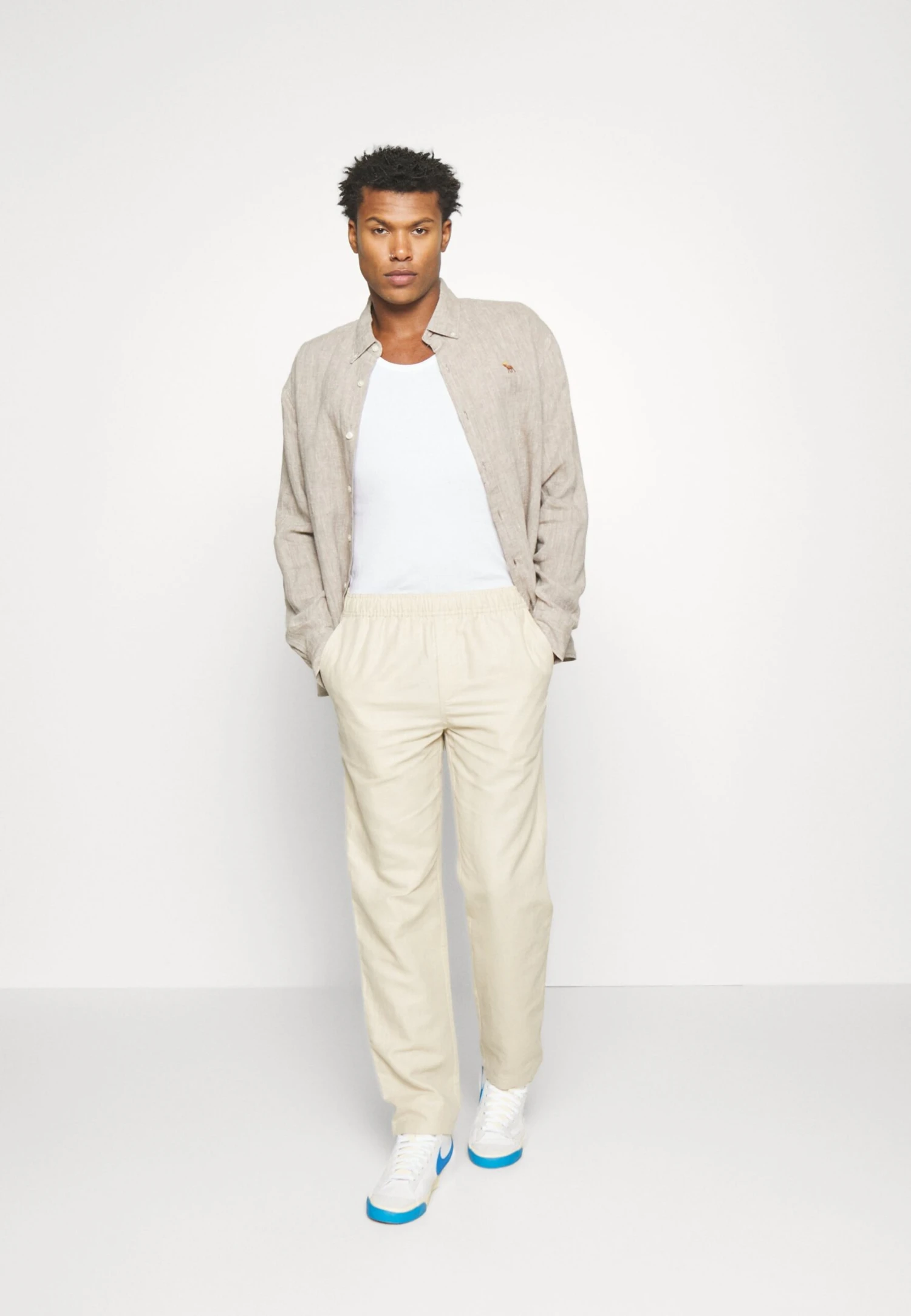 JABARI - Spodnie Materiałowe - Castle Wall 2 JABARI - Spodnie Materiałowe - Castle Wall - obrazek 2